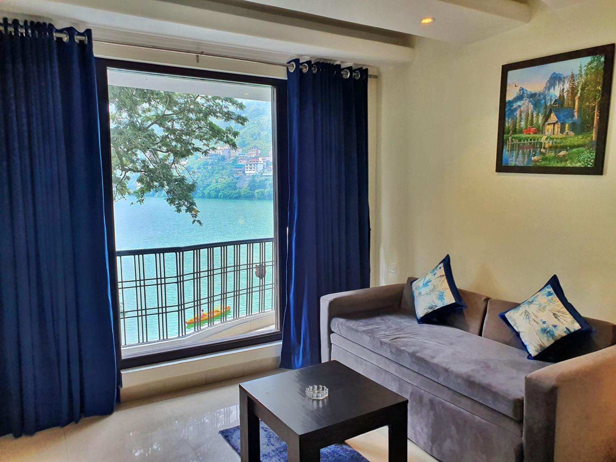 Hotel The Hill 3*