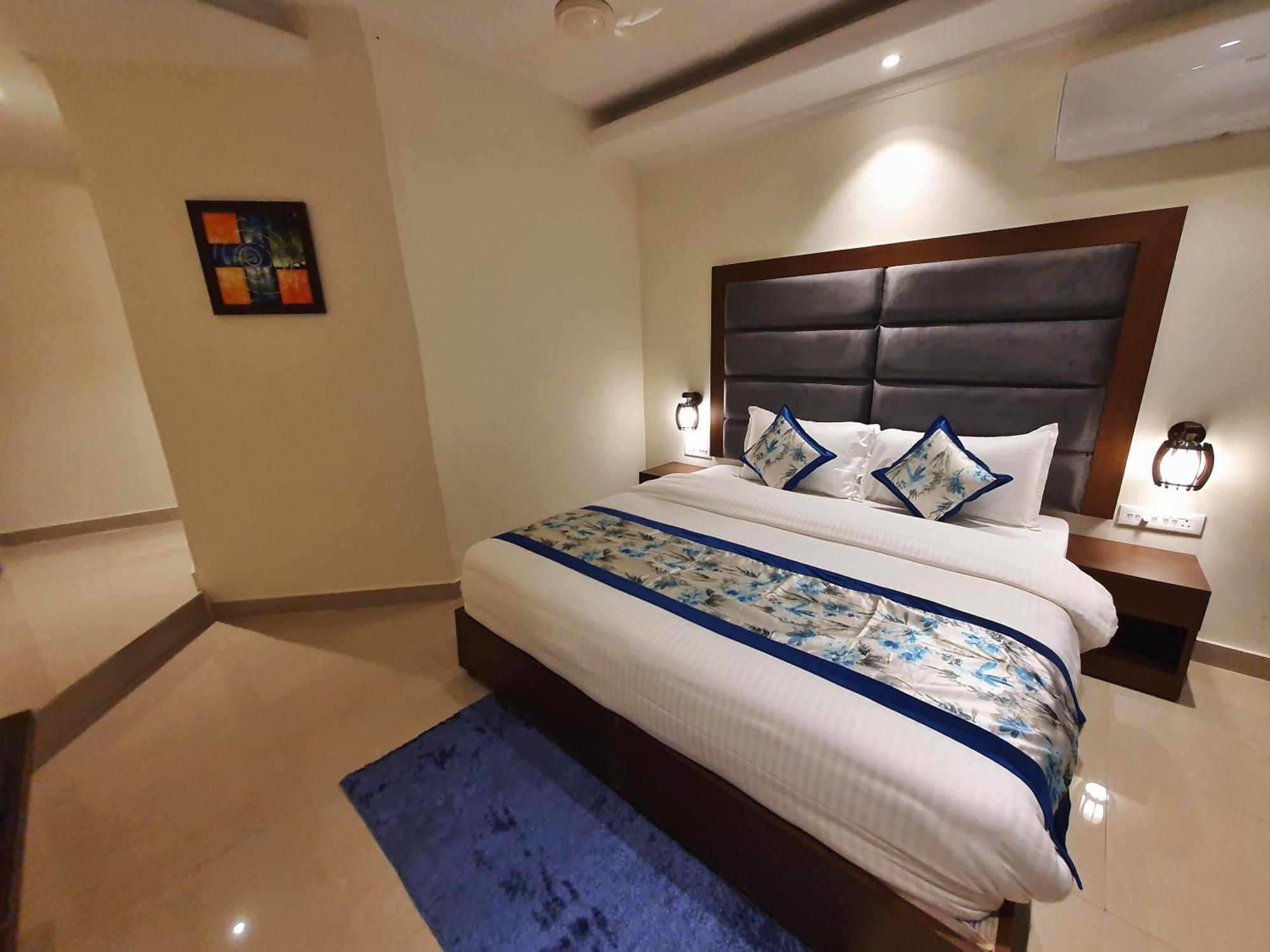 The Hill Hotel 3*