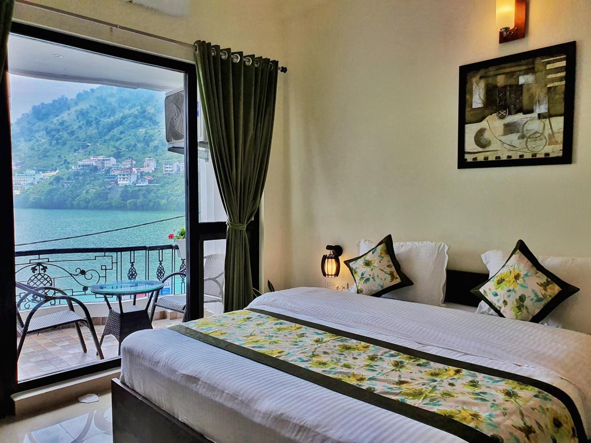 Hotel The Hill 3*